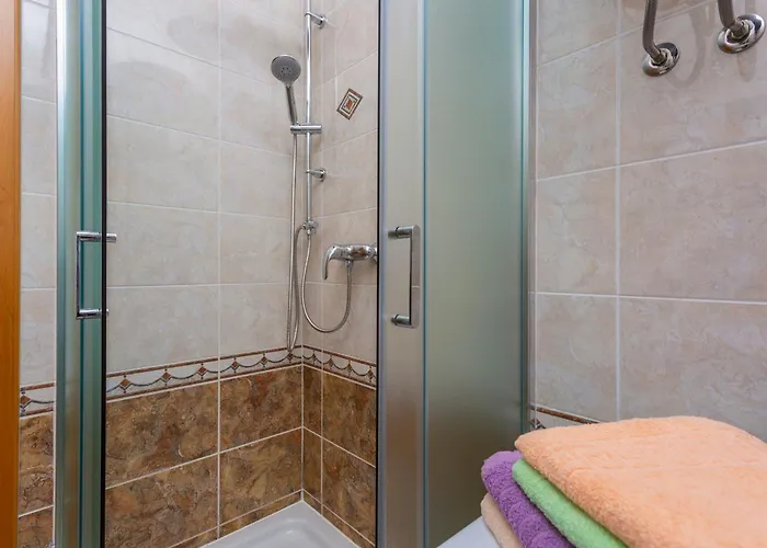 5295b Apartment *